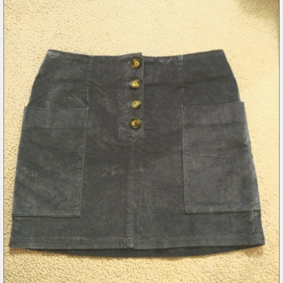 BDG Dresses & Skirts - NWOT Skirt sz M urban outfitters